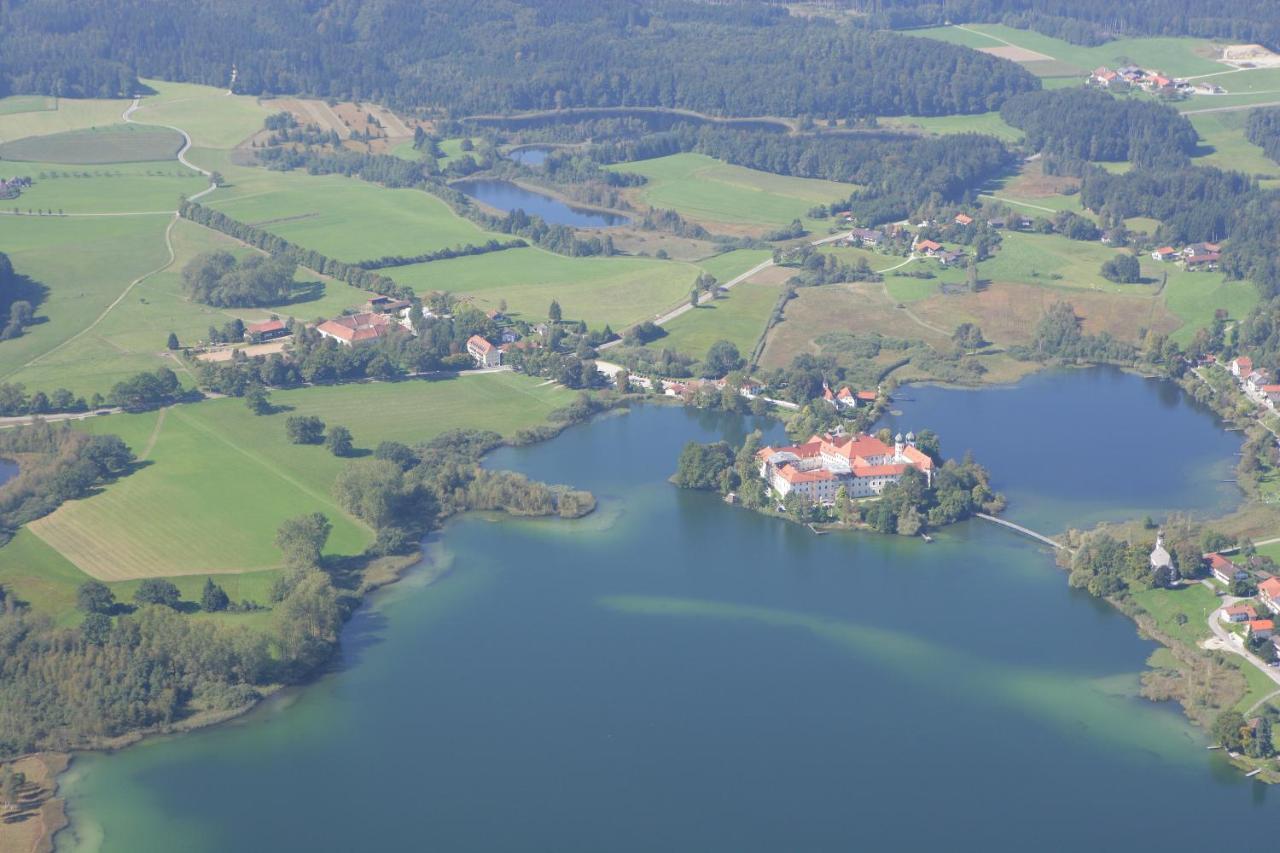 Haus Rufinus Am Kloster Seeon Eksteriør bilde